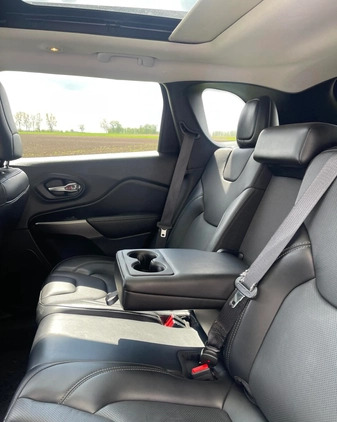 Jeep Cherokee cena 88900 przebieg: 46000, rok produkcji 2021 z Łapy małe 742